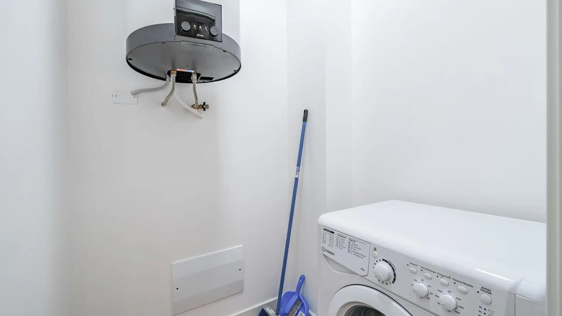 Cascina Conicchio - Metro Station - By Host4U Apartment Brescia