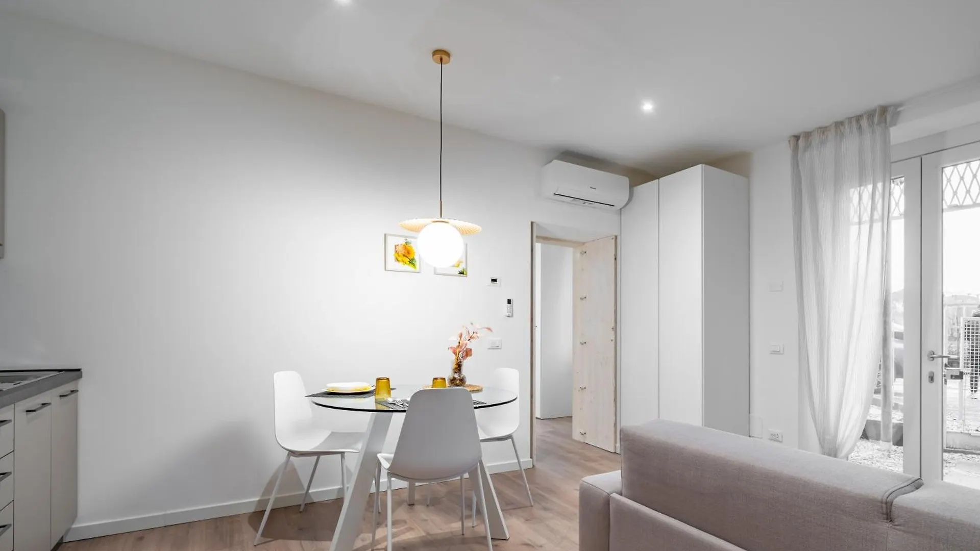 Cascina Conicchio - Metro Station - By Host4U Apartment Brescia