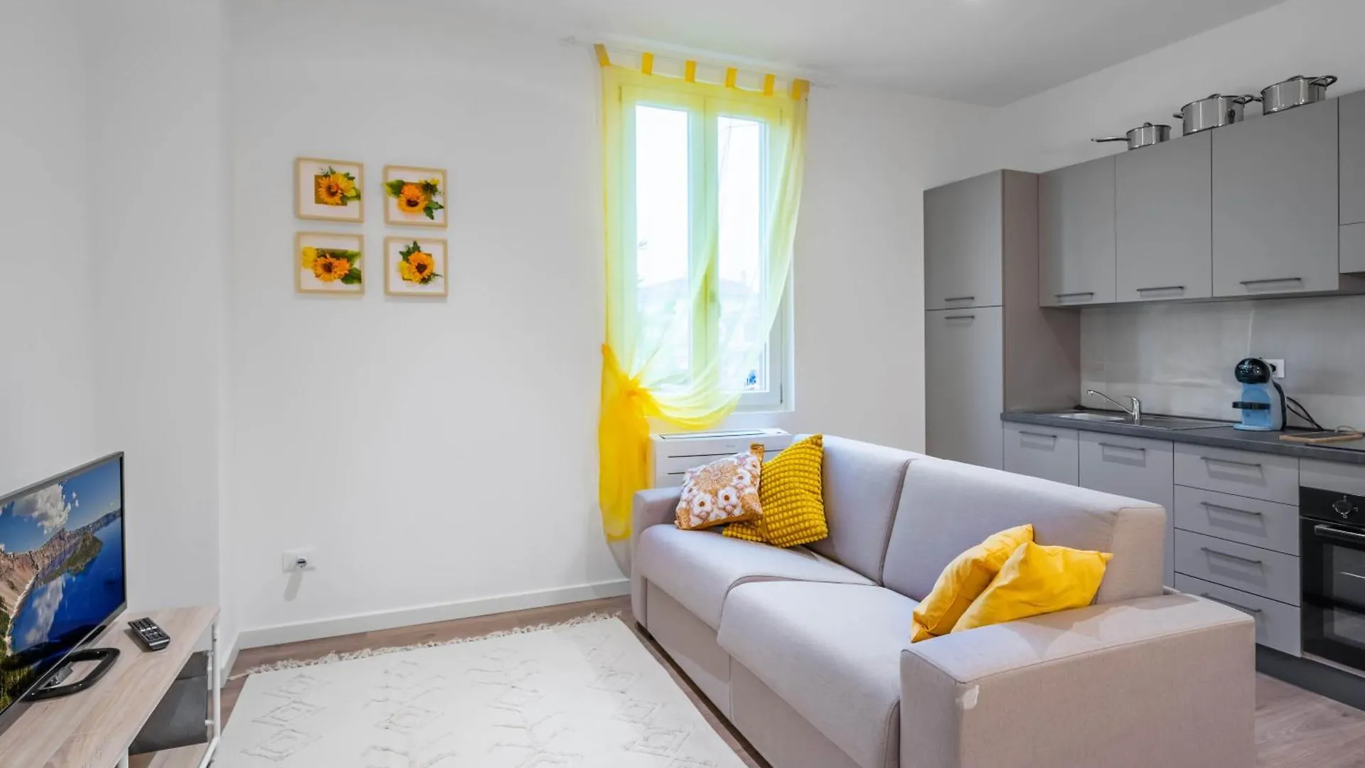 Cascina Conicchio - Metro Station - By Host4U Apartment Brescia Italy