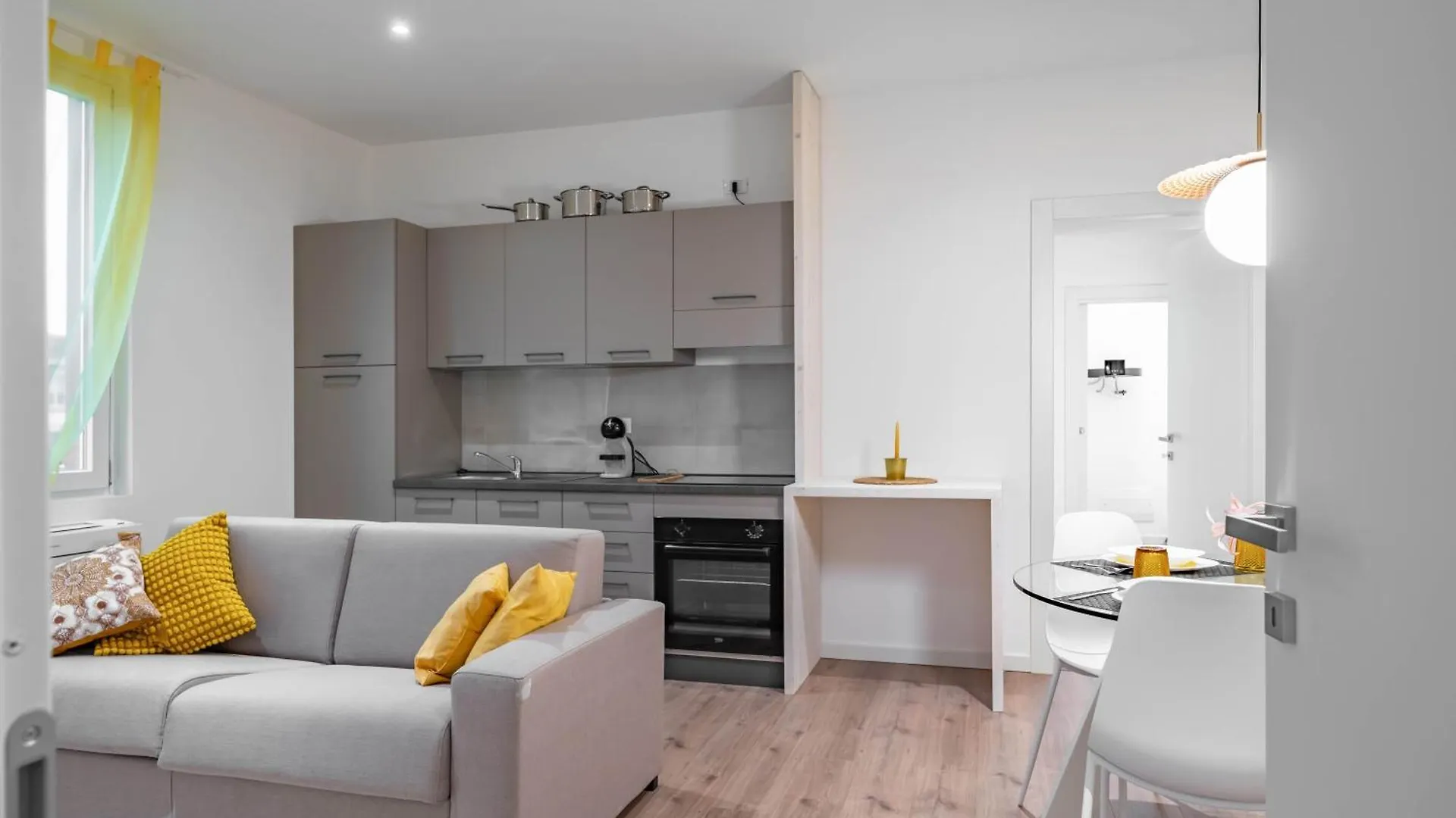 Cascina Conicchio - Metro Station - By Host4U Apartment Brescia