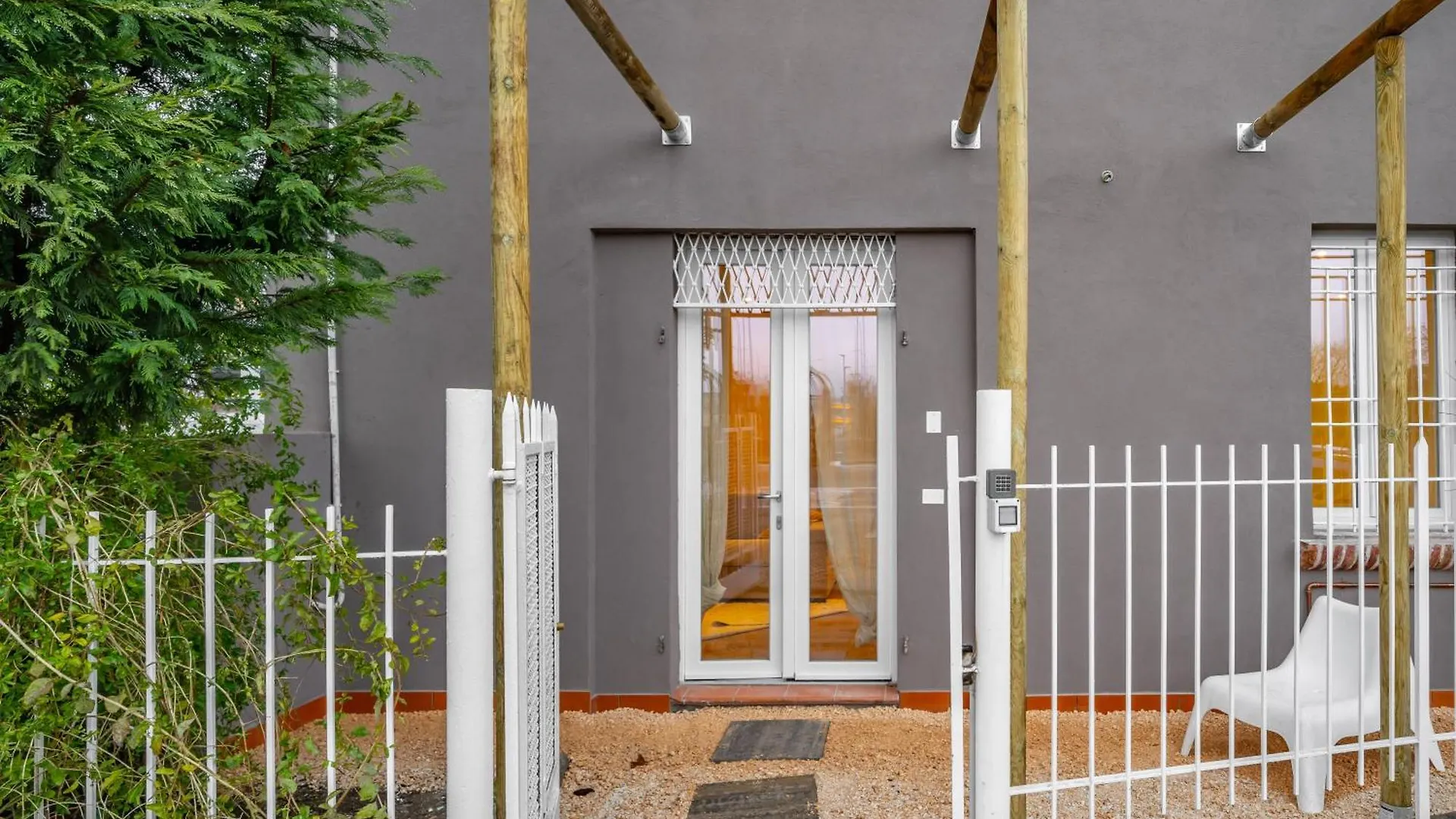 Cascina Conicchio - Metro Station - By Host4U Apartment Brescia