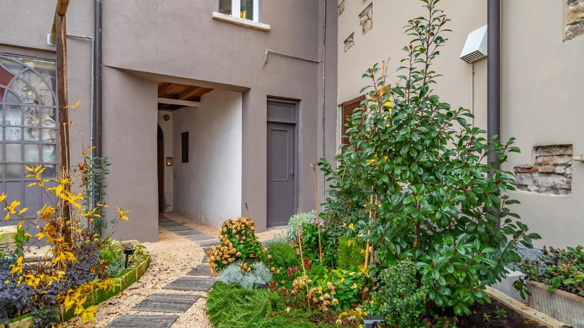 Cascina Conicchio - Metro Station - By Host4U Apartment Brescia Italy