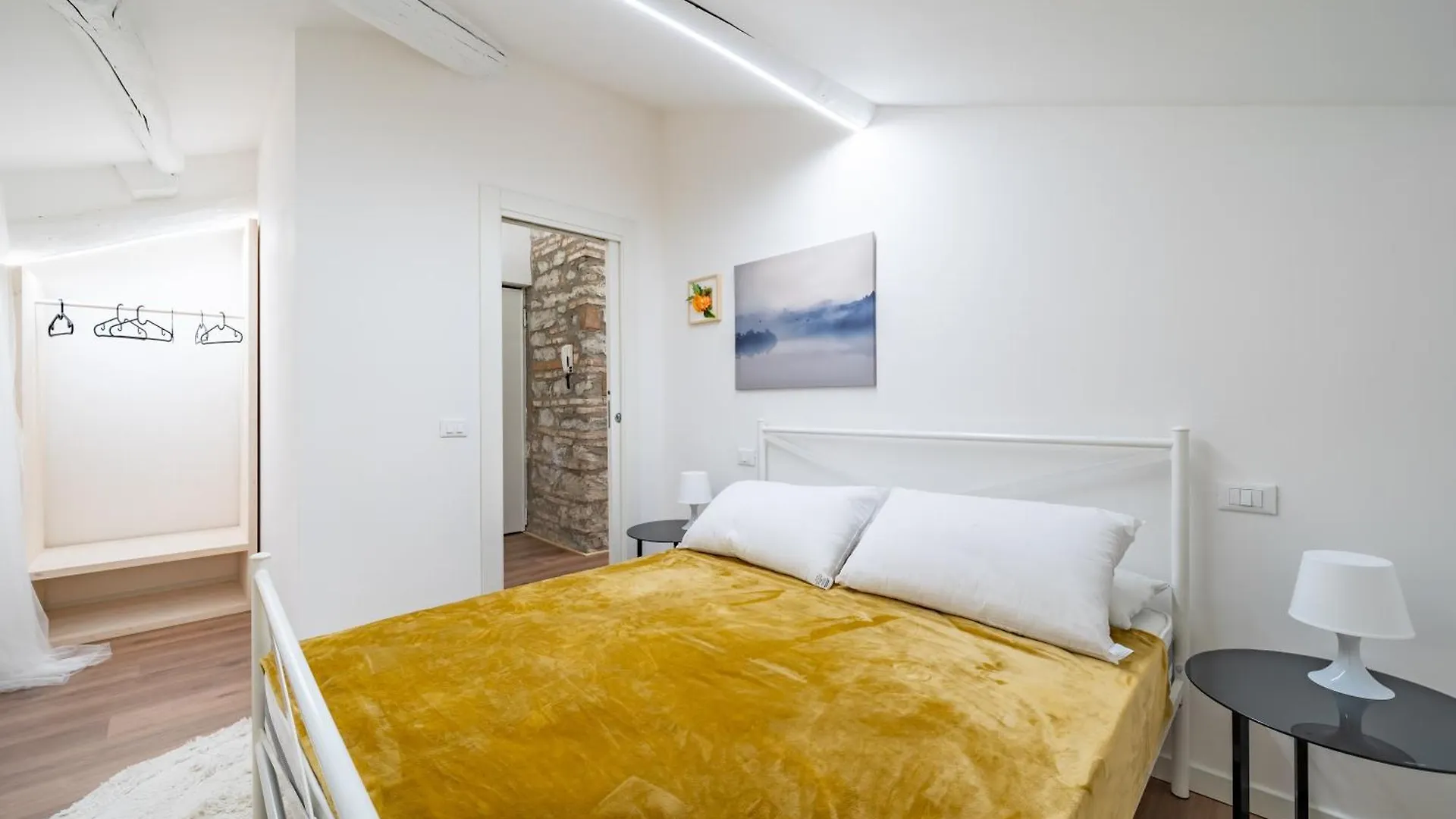 Cascina Conicchio - Metro Station - By Host4U Apartment Brescia