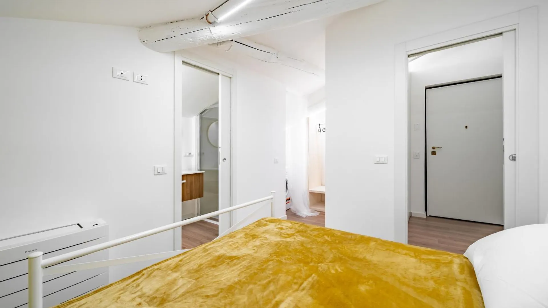 Cascina Conicchio - Metro Station - By Host4U Apartment Brescia