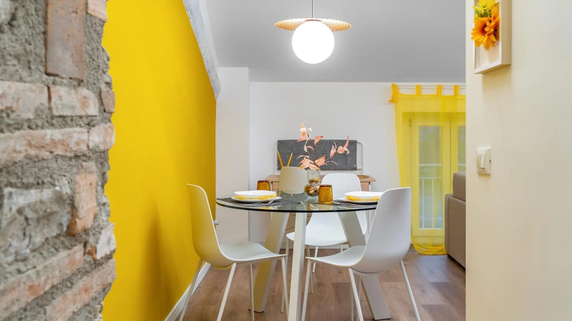 Cascina Conicchio - Metro Station - By Host4U Apartment Brescia Italy