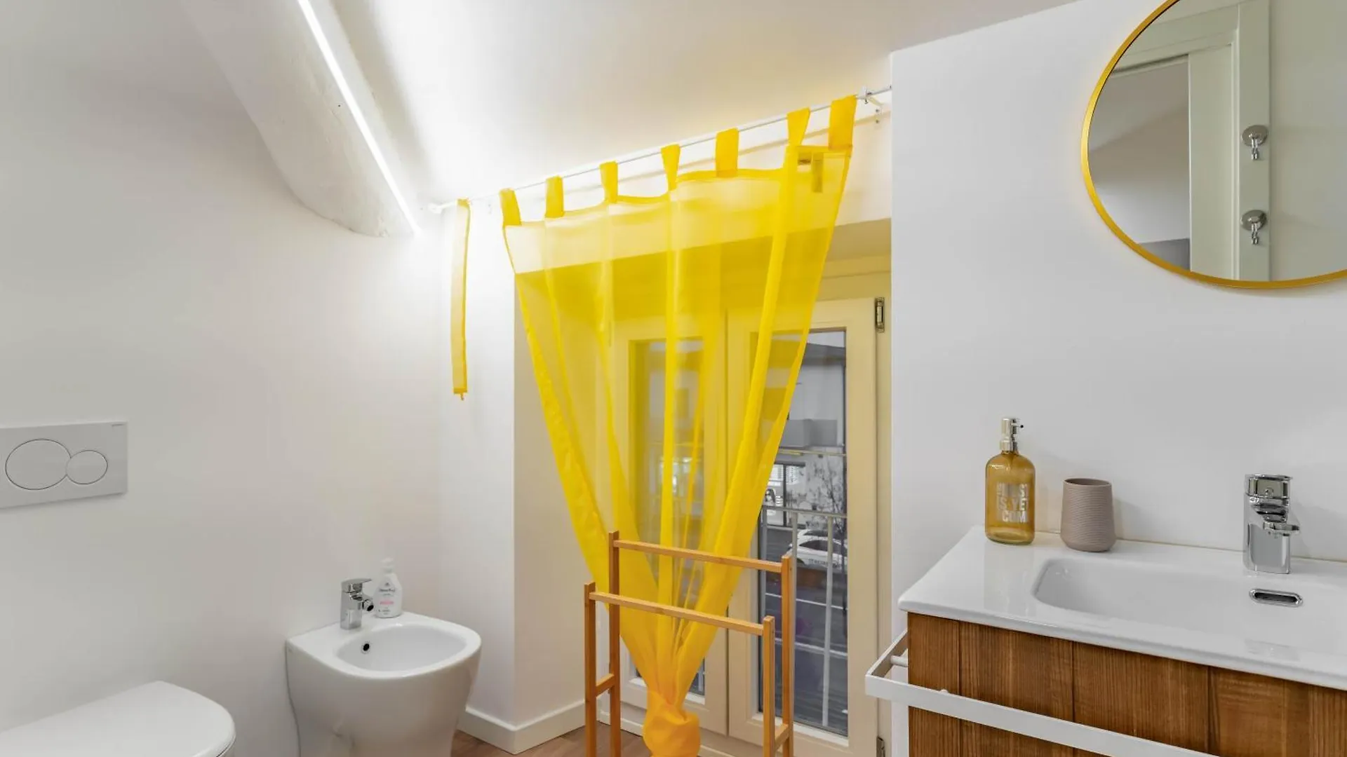 Cascina Conicchio - Metro Station - By Host4U Apartment Brescia 0*,